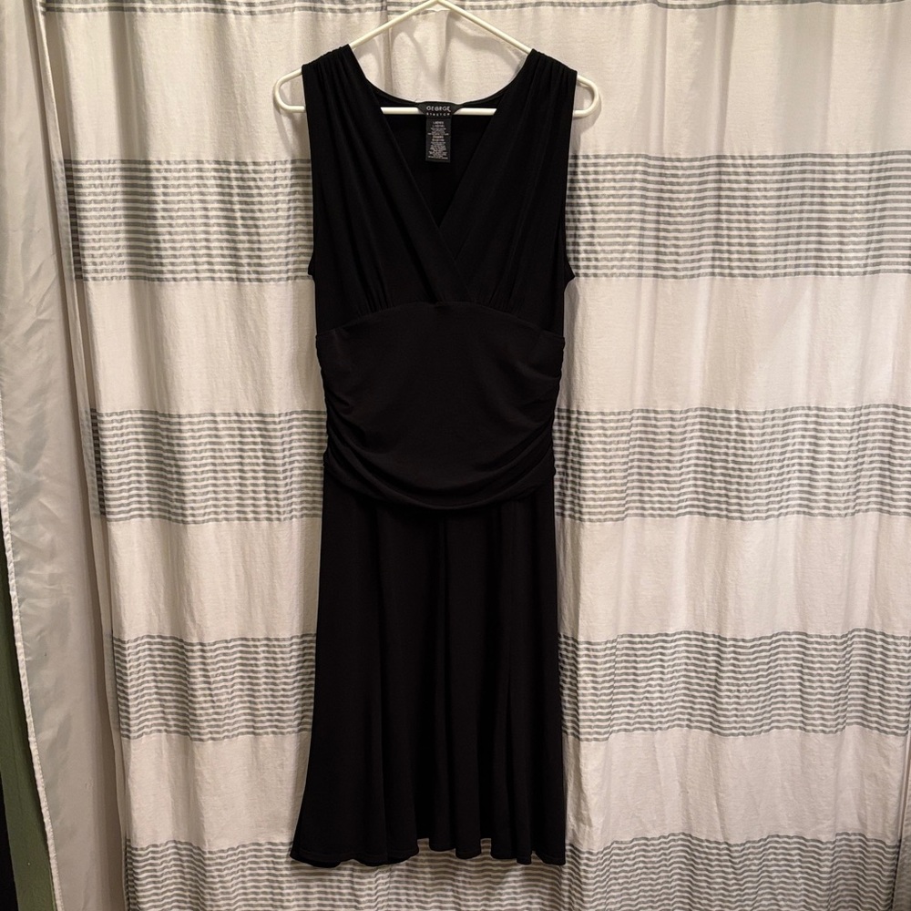 Grace Classic Black Midi Dress